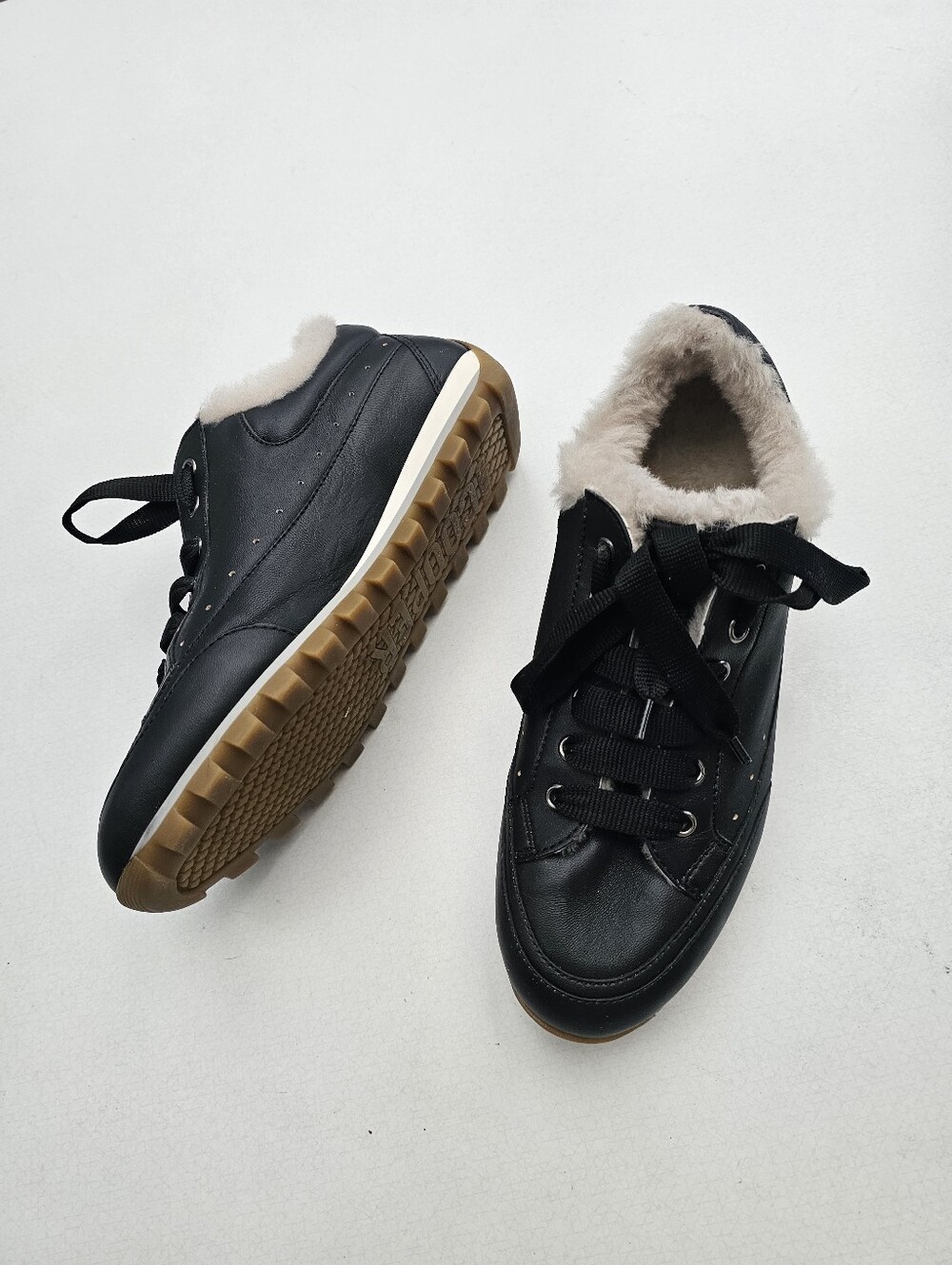 Candice Cooper Genuine Shearling Lined Sneakers